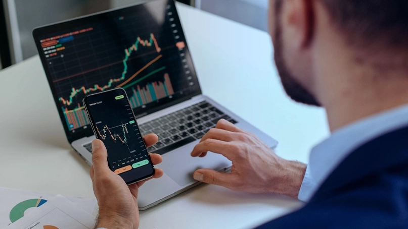 Dashboard di trading IA di Prisma Luxerise